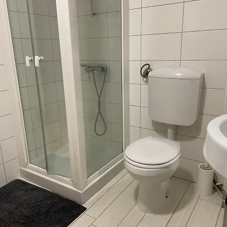 Appartement Roseman Iii - Centraly Located, Old Spacious Ljubljana
